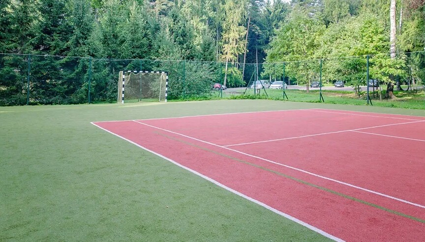 Спортивные площадки